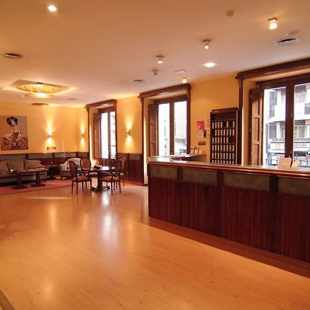 Hostal Cataluna Zaragoza Kültér fotó