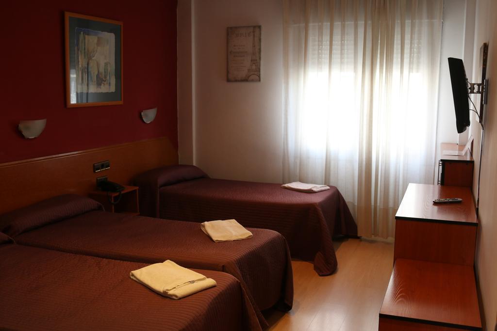 Hostal Cataluna Zaragoza Kültér fotó