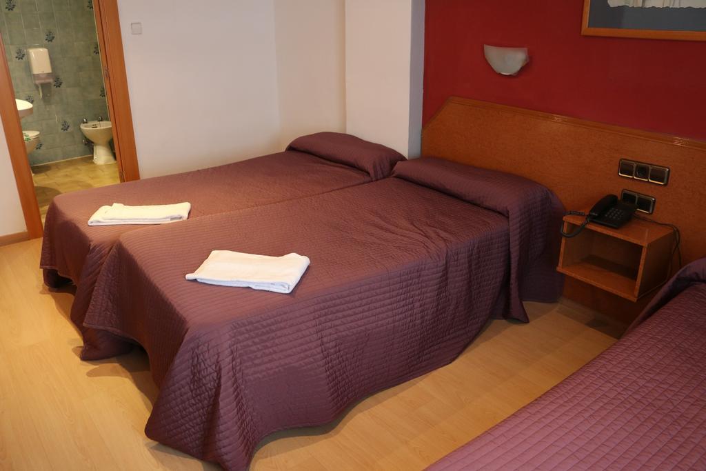 Hostal Cataluna Zaragoza Kültér fotó