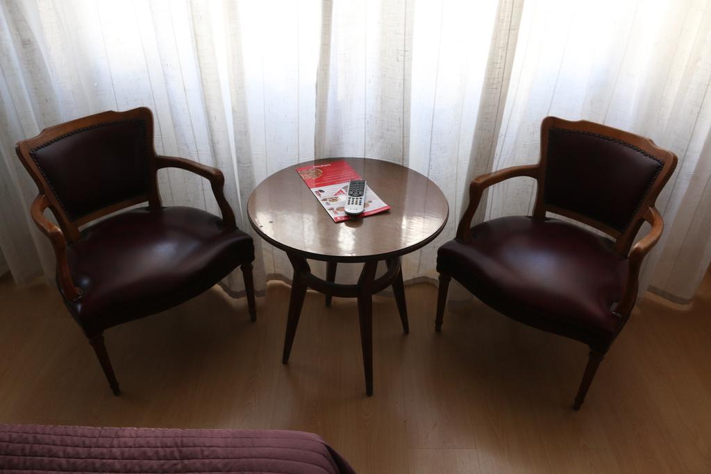 Hostal Cataluna Zaragoza Kültér fotó