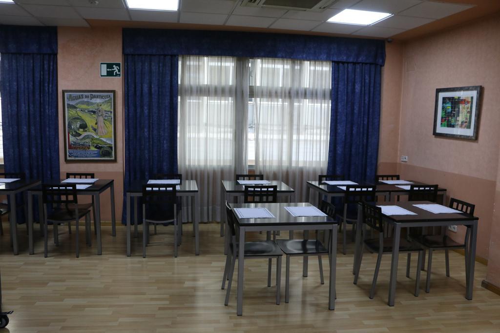 Hostal Cataluna Zaragoza Kültér fotó